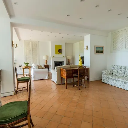 بيت للعطل Lilia *